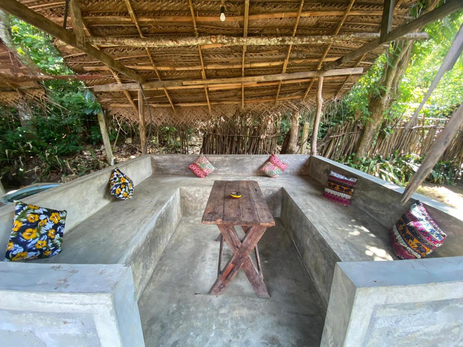 Lazy Monkey Surfhostel - Sri Lanka Dickwella Zewnętrze zdjęcie